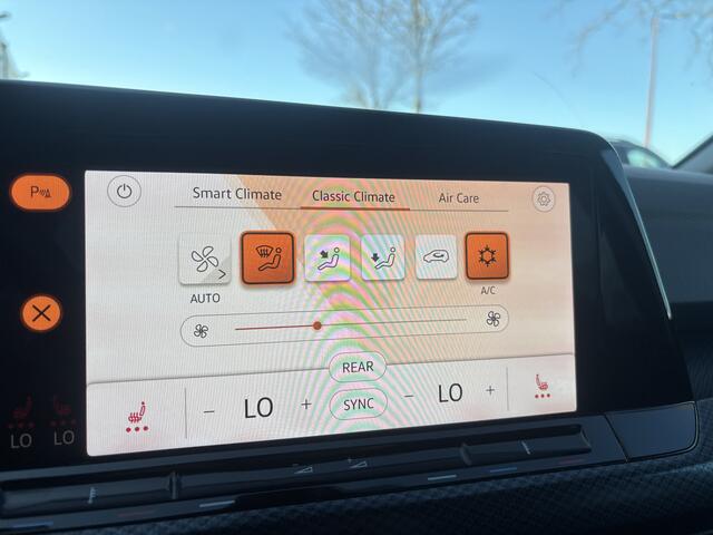 Volkswagen GOLF 1.0 TSI Life Business | Sfeerverlichting |Suurverwarming | Adaptive Cruise | Stoelverwarming