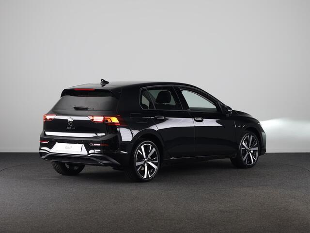 Volkswagen GOLF Life Edition 1.5 eHybrid 204 PK | 18 "LM velgen | Stoel & Stuurverwarming | Camera |