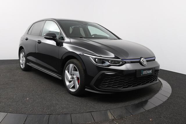 Volkswagen GOLF 1.4 eHybrid 245 PK GTE | Sfeerverlichting | Winter Pakket | Achteruitrijcamera | IQ Light |