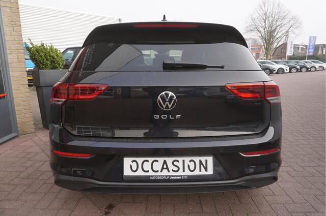 Volkswagen GOLF 1.5 TSI Life Business