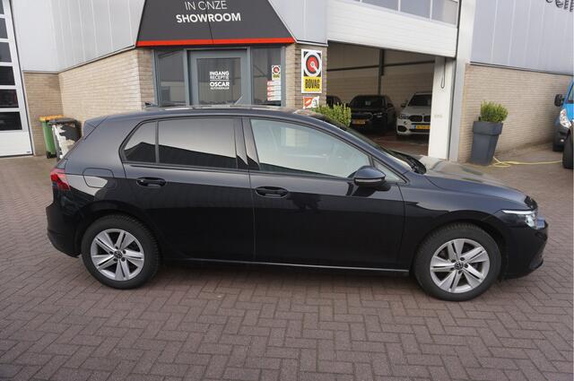 Volkswagen GOLF 1.5 TSI Life Business