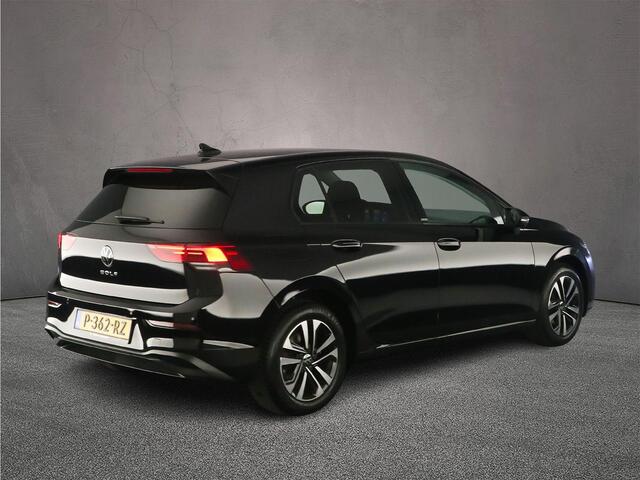 Volkswagen GOLF Life 1.5 TSI 150pk Adaptive cruise control, Parkeersensoren, Navigatie, LED koplampen, Stuurwiel verwarmd, App connect, DAB, Radio, Airco, Bluetooth