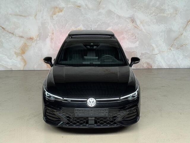 Volkswagen GOLF 1.5 eTSI R line / Pano / H&K /