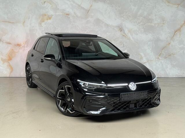 Volkswagen GOLF 1.5 eTSI R line / Pano / H&K /