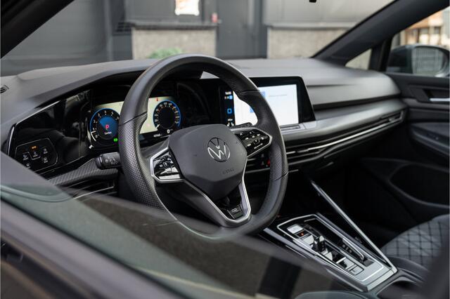 Volkswagen GOLF 1.5 eTSI 2X R-Line 150PK | Pano | Keyless | Virtual | Camera | ACC | DCC | Front Assis | Lane Assis | Side Assis