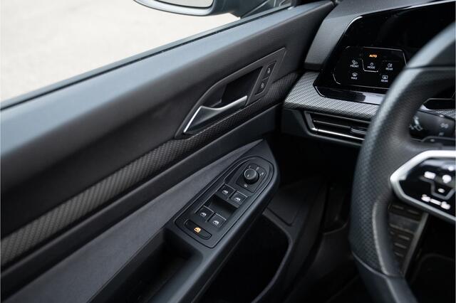 Volkswagen GOLF 1.5 eTSI 2X R-Line 150PK | Pano | Keyless | Virtual | Camera | ACC | DCC | Front Assis | Lane Assis | Side Assis