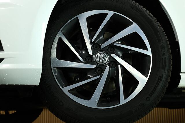 Volkswagen GOLF Variant 1.4 TSI Highline PANO NAVI CARPLAY STOELVW "17