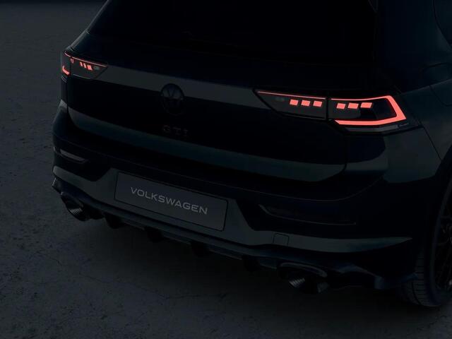 Volkswagen GOLF 2.0 TSI GTI Clubsport Edition 50 325 PK | Full option | Panorama dak | Akrapovic | Harman Kardon | 19" Warmenau | Head Up Display | 360 graden camera |