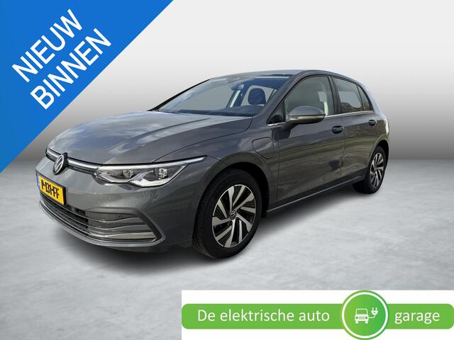 Volkswagen GOLF 1.4 eHybrid Style | trekhaak | Stoel + Stuur verwarming | Carplay |