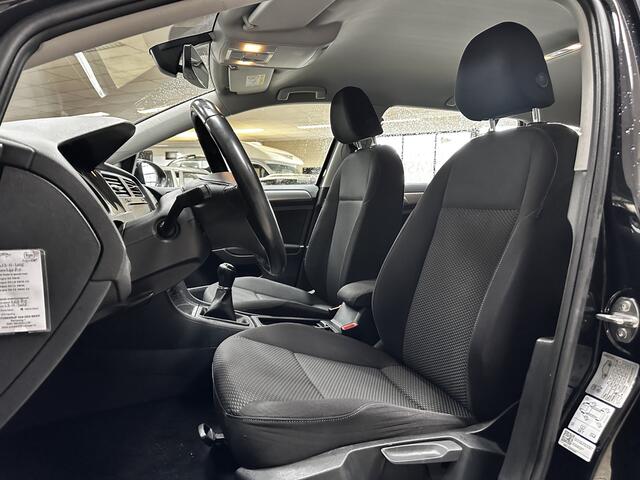 Volkswagen GOLF Variant 1.0 TSI Trendline /D-Riem Verv. 187.000KM! /Apple + Android /DAB+! /Navi /Climat /Cruise /Elek. pakket /Bluetooth /LED Dagrijverl. /PDC V+A /Dakrails /Isofix /Armsteun.