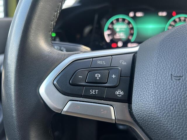 Volkswagen GOLF 1.0 eTSI Life | Adpt. Cruise | LED | Carplay |