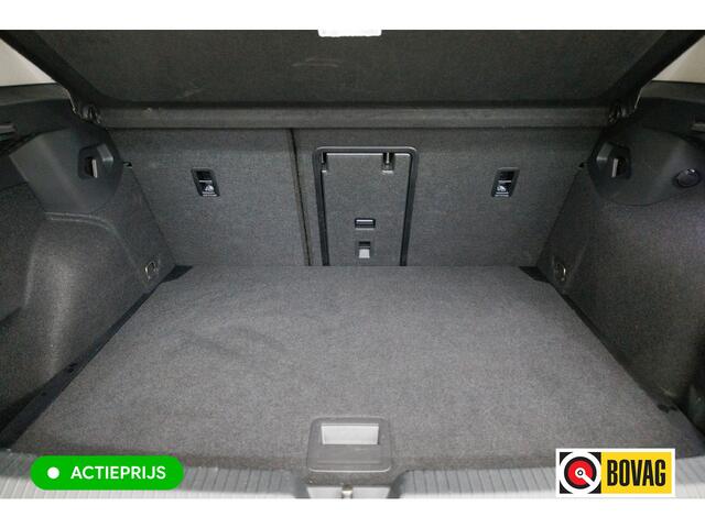 Volkswagen GOLF 1.5 TSI Bus. Comf. Ed. 116 PK | Stoel & Stuurverw. | App. connect | Adap. Cruise | Extra getint glas v/a b-stijl | PDC V+ A | Draadloze tel. lader | All season banden