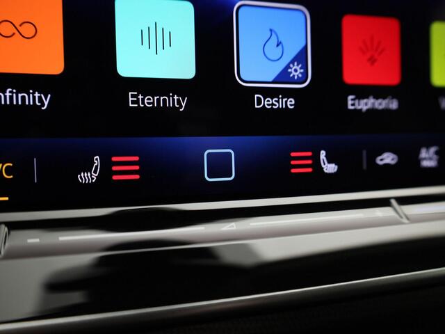 Volkswagen GOLF 1.5eHybrid 150kW/204PK DSG Style · Navigatie · Trekhaak · Apple/Android Car Play · Garantie t/m 19-12-2026