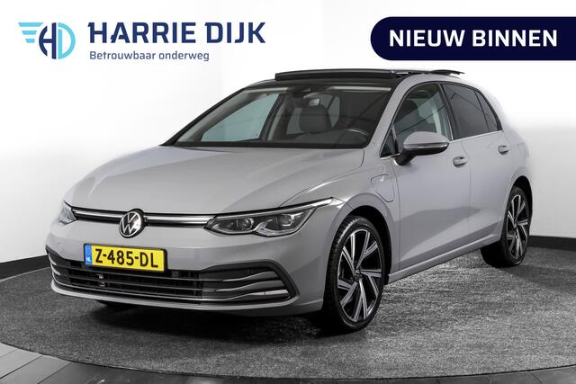 Volkswagen GOLF 1.4 eHybrid Style | S/K-Panodak | Elek. Trekhaak | Dig. Cockpit | Adapt. Cruise | Stoel-+Stuurverw. | PDC | Camera | NAV + App. Connect | ECC | LM 18" |