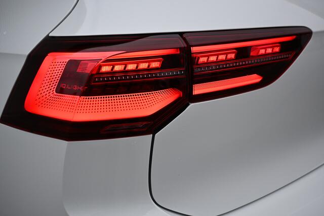 Volkswagen GOLF 1.4 eHybrid GTE 245 pk Black Style IQ-Light | Pano | DSG | Apple-Carplay