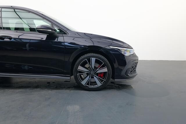 Volkswagen GOLF 1.4 eHybrid GTE | 18'' Licht metaal | Carplay | Winterpakket