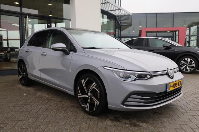 Volkswagen GOLF 1.0 eTSI Life 110PK / 80kW DSG, IQ Matrix LED, achteruitrijcamera, panoramadak, 18" LMV, travel assist, 3 zone climatronic, licht en regen sensor, privacy glas, adaptive cruise control
