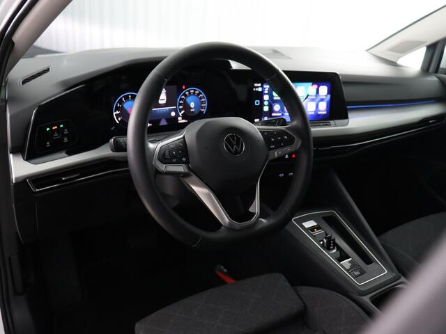 Volkswagen GOLF Variant 1.0 eTSI Life (NL-Auto / Trekhaak / Massage / ACC / Carplay / 17'')