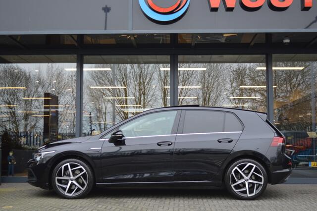 Volkswagen GOLF 1.5 TSI 150 pk Style Led Panorama Memory Virtual Acc CarPlay Keyless Pdc