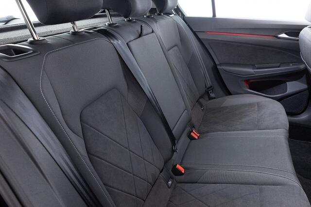 Volkswagen GOLF 1.5 eHybrid Style Business | LED | NAVI | ECC | PHEV