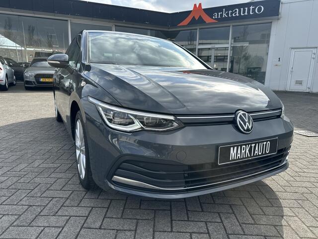 Volkswagen GOLF VIII Lim. 1.5 Tsi Act Highline Massage Matrix Carplay Trekhaak