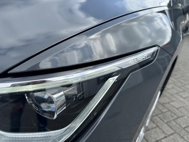 Volkswagen GOLF VIII Lim. 1.5 Tsi Act Highline Massage Matrix Carplay Trekhaak