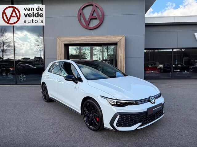 Volkswagen GOLF 1.5 eHybrid GTE 272pk | Black Style | 360 Camera | IQ light | Keyless | Head-up | Rijklaar incl. garantie