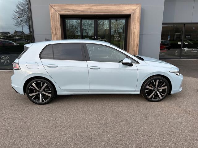 Volkswagen GOLF 1.5 eTSI 150pk DSG Style | Head Up | Harman/Kardon | 360 Camera | Led IQ light | Dode hoek | 18 inch | Rijklaar incl. garantie
