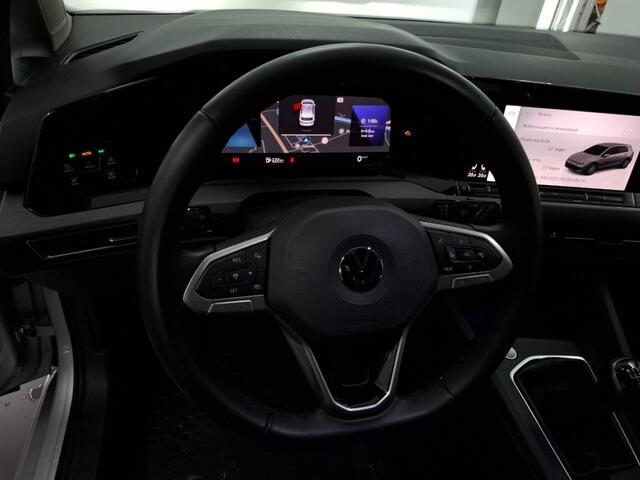 Volkswagen GOLF 1.5 TSI Life Bussines Stoelverwarming Navi Led