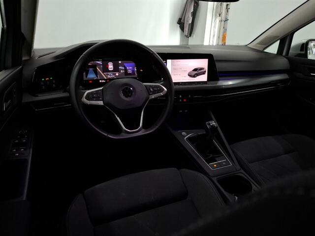 Volkswagen GOLF 1.5 TSI Life Bussines Stoelverwarming Navi Led