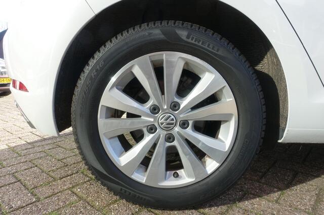 Volkswagen GOLF 1.0 TSI COMFORTLINE BUSINESS DSG Trekhaak New Distri (All-in prijs)
