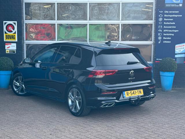 Volkswagen GOLF 1.5 TSI R-Line | Trekhaak | Winterpakket | Achteruitrijcamera |