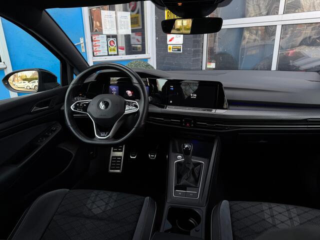 Volkswagen GOLF 1.5 TSI R-Line | Trekhaak | Winterpakket | Achteruitrijcamera |