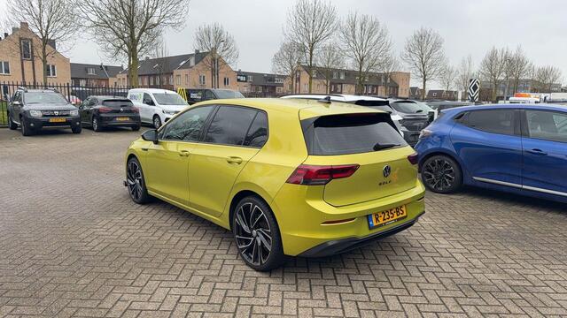Volkswagen GOLF 1.0 eTSI Life Business / + 19"winterset / adaptieve cruisecontrol / navigatie