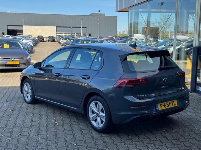 Volkswagen GOLF 1.5 TSI 130 pk Life Bus. - Navi/Apple/Android - camera - Adap cruise - stoel/stuur verw