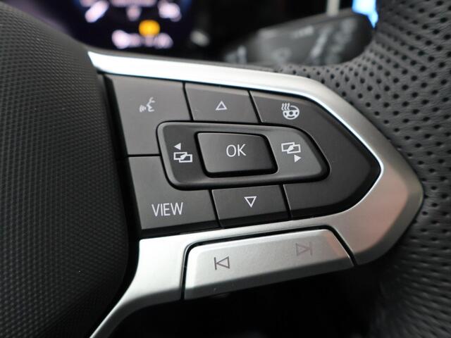 Volkswagen GOLF 8 GTE 1.5 eHybrid 200 kW / 272 PK Hatchback 6-DSG | Panoramadak | Black Style |