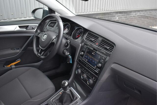 Volkswagen GOLF 1.0 TSI Trendline Cruise, Trekhaak, Climatronic, Origineel NL