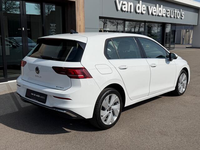 Volkswagen GOLF 1.5 eHybrid 204pk Style | 360 Camera | Ergo stoel | Adapt. Cruise | Rijklaar incl. 5 jaar Fabrieksgarantie