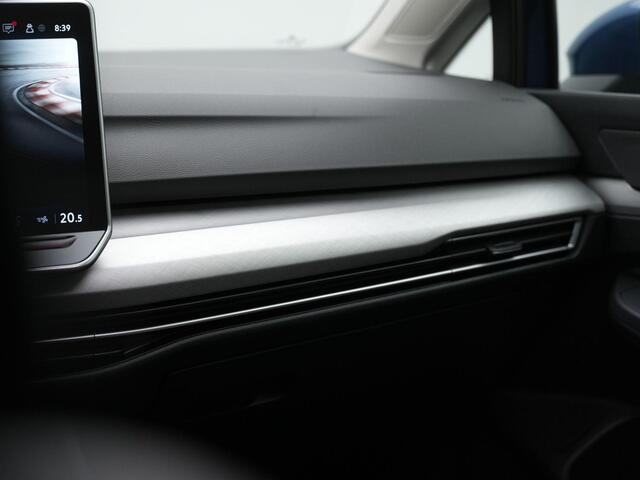 Volkswagen GOLF 1.5 eHybrid 204 pk Life Edition | Panoramadak | Stuur-/stoelverwarming | Achteruitrijcamera | Adaptive Cruise