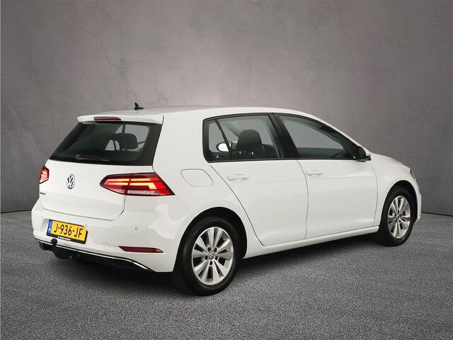 Volkswagen GOLF Comfortline 1.5 TSI 150pk DSG Automaat Trekhaak, Adaptive cruise control, Navigatie, Achteruitrijcamera, Stoelverwarming, Parkeersensoren