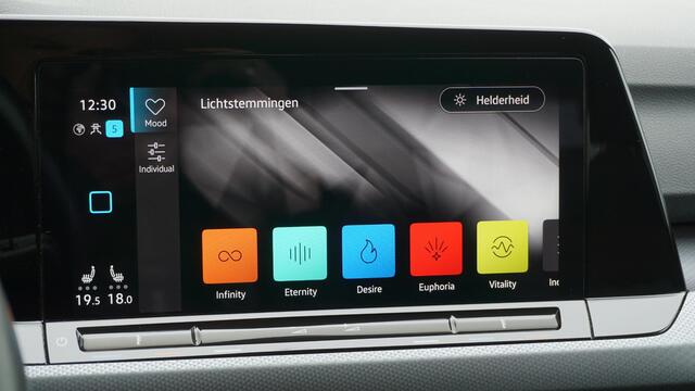 Volkswagen GOLF 1.5 TSI 131PK 5Drs Active Business LED A-Camera Virtual Stoel & Stuurverwarming Adaptive Cruise *Sfeerverlichting* Nette Golf!