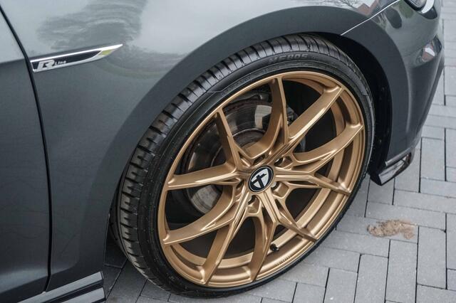 Volkswagen GOLF 1.5 TSI Highline R-Line DSG-automaat