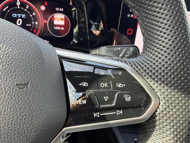 Volkswagen GOLF 1.4 eHybrid GTE ¤ 24.900,- VOOR ¤ 22.877,- UW LENTEVOORDEEL ¤ 2.023,-! | RECENT ONDERHOUD GEHAD| STOEL + STUURWIELVERWARMING | ACHTERUITRIJ CAMERA | ADAPTIEVE CRUISE | 19 INCH | INCL. 12 MND BOVAG GARANTIE