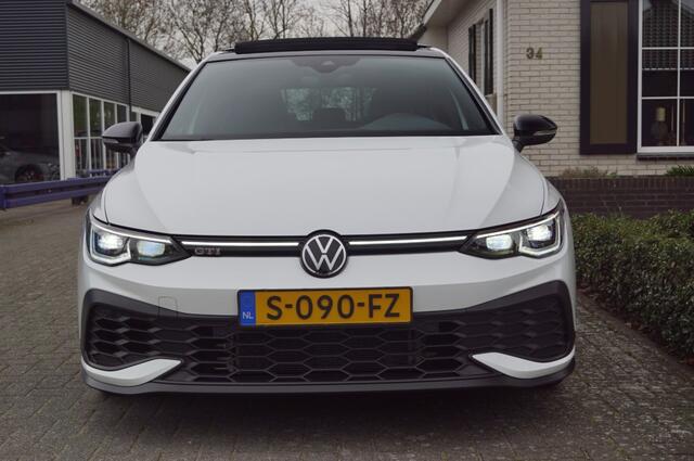 Volkswagen GOLF GTI Clubsport 2.0 TSI (300pk) DSG IQ Light/Pano/Keyless/Camera/ACC/Black style