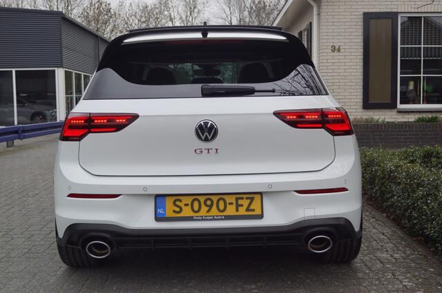 Volkswagen GOLF GTI Clubsport 2.0 TSI (300pk) DSG IQ Light/Pano/Keyless/Camera/ACC/Black style