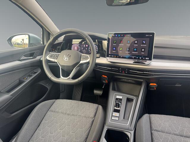 Volkswagen GOLF 1.5 204pk eHybrid Life Edition Achteruitrijcamera | Stoelverwarming | Adaptive cruise control