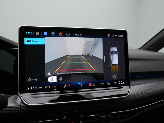 Volkswagen GOLF 1.5 eHybrid 272 pk GTE | Panoramadak | Head-up display | IQ Light | Stuur-/stoelverwarming | Achteruitrijcamera