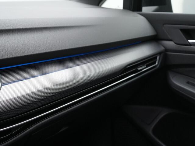 Volkswagen GOLF 1.5 eHybrid 272 pk GTE | Panoramadak | Head-up display | IQ Light | Stuur-/stoelverwarming | Achteruitrijcamera