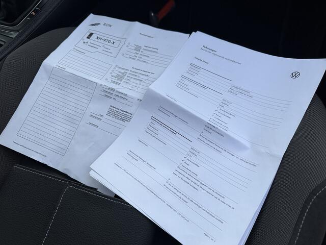 Volkswagen GOLF Variant 1.0 TSI Comfortline Business Carplay/Massage/ACC/Stoelverw