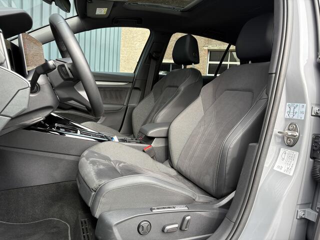 Volkswagen GOLF 1.5 eTSI 50 Edition | Panodak | Trekhaak wegkl. | Stoelgeheugen | Head Up | IQ Light | Prijs Rijklaar!!